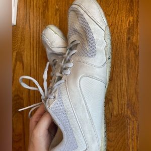Nike cheer shoes